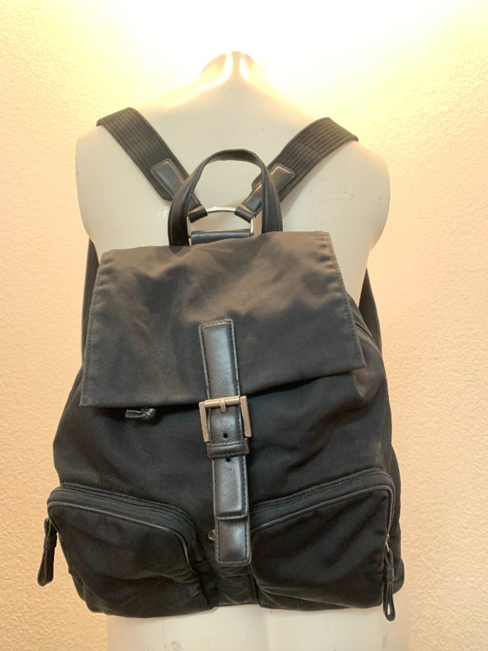 Coach vintage fabric drawstring backpack #E1J-7432 pre owned top hanger broken